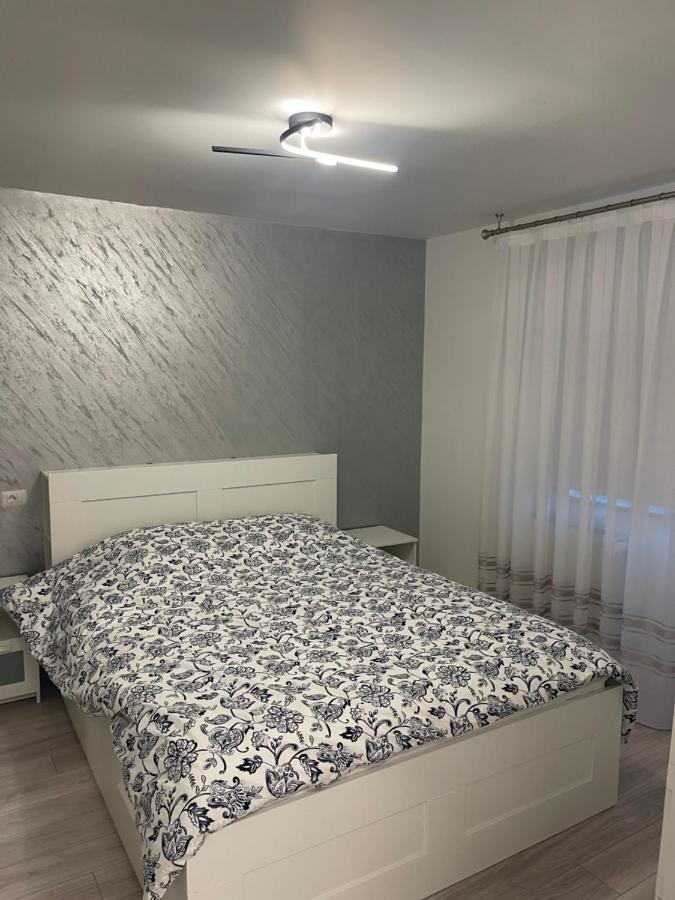 Apartament Incantator In Roman Dış mekan fotoğraf