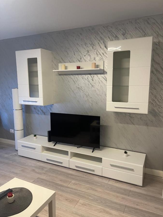 Apartament Incantator In Roman Dış mekan fotoğraf