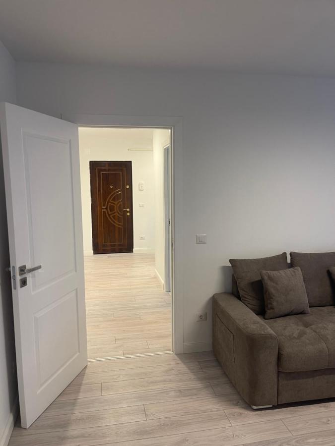 Apartament Incantator In Roman Dış mekan fotoğraf