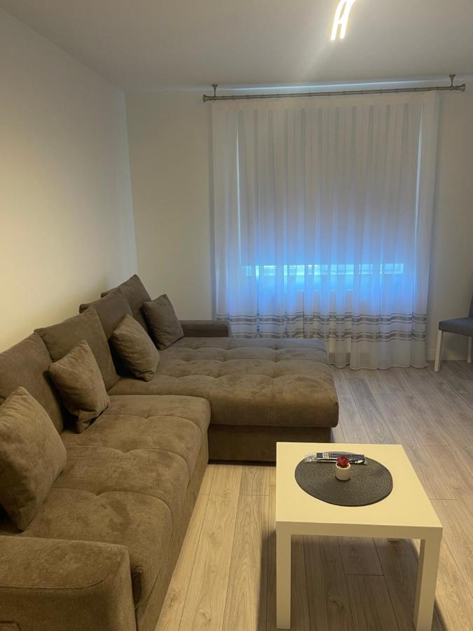 Apartament Incantator In Roman Dış mekan fotoğraf